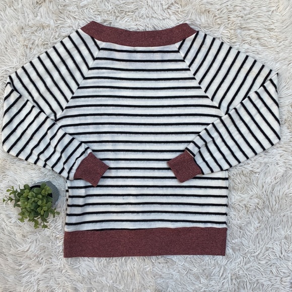 Staccato Hacci Striped Top 💗 White Black & Mauve - Picture 4 of 14